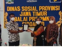 Dinas Sosial Provinsi Kalimantan Timur saat melakukan study orientasi di Balai Pelayanan dan Rehabilitasi Sosial (PRS) PMKS Sidoarjo, Selasa (2/11/2021) siang.