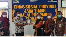 Dinas Sosial Provinsi Kalimantan Timur saat melakukan study orientasi di Balai Pelayanan dan Rehabilitasi Sosial (PRS) PMKS Sidoarjo, Selasa (2/11/2021) siang.