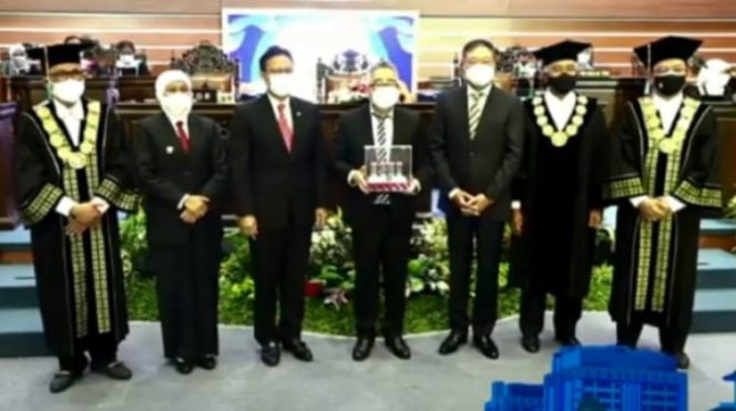 
					Menkes RI: Lindungi Generasi Muda Dari Covid-19, Miliki Fasilitas Produksi Vaksin yang Kompeten