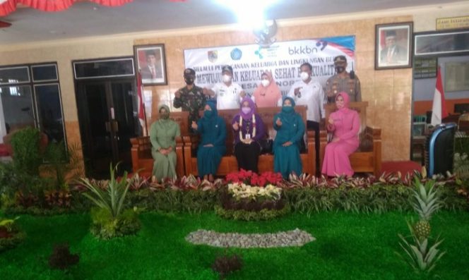 
					TP-PKK Ny Erfita Afdilah Monev Di Desa Wonorejo