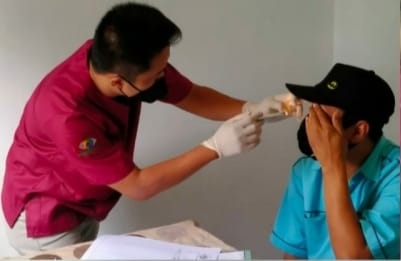 Dokter Mata RSUD Saiful Anwar Kunjungi UPT RSBN Malang , Lakukan Pemeriksaan Mata Rutin Bagi Penerima Manfaat