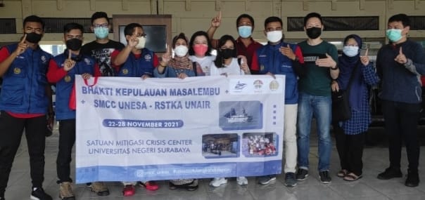 Relawan UNESA Lakukan Misi Kemanusiaan di Masalembu
