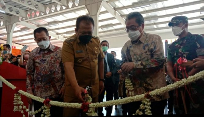
					Bupati Jember Hadiri Peresmian Grand Opening Depo Bangunan