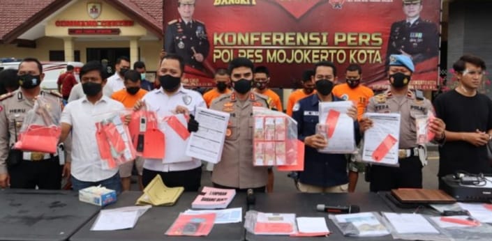Satreskrim Polresta Mojokerto Berhasil Ringkus Tindak Pidana Penipuan dan Penggelapan yang Merugikan PT Mega Finance Hingga 1,2 M