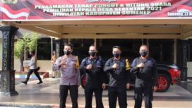 Kapolres Sumenep AKBP Rahman Wijaya dampingi Dansat Brimob Polda Jatim saat pengecekan BKO personil pengamanan Pilkades serentak Sumenep