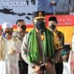 Kapolda Jawa timur Irjen Pol Nico Afinta, bersama pejabat utama Polda Jatim dan Forkopimda kabupaten Bangkalan saat pengecekan akselerasi vaksinasi di Ponpes Ar- Rowiyah Madung Bangkalan.
