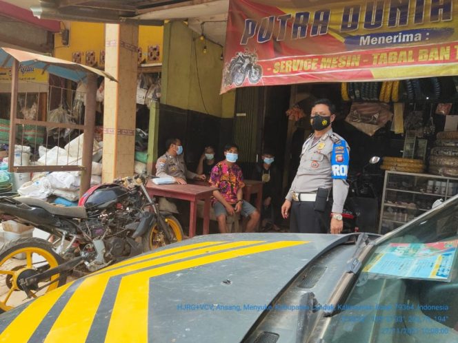 
					Jaga Keamanan dan Ketertiban, Polsek Menyuke Laksanakan Patroli Siang