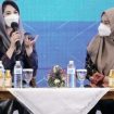 Ketua Dewan Kerajinan Nasional Daerah (Dekranasda) Jawa Timur, Arumi Bachsin Emil Dardak  saat menjadi narasumber pada Sharing Session di Convex Grand City Mal Surabaya, Minggu (28/11/2021).