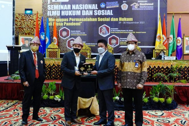 
					Gubernur Sumsel Ajak STIHPADA Literasikan Dasar-Dasar Hukum kepada Masyarakat