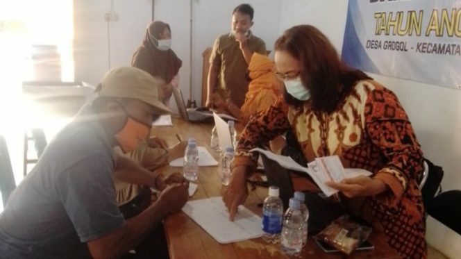 
					Vaksinasi Masal Tahap awal di Desa Grogol Diikuti 1600 warga