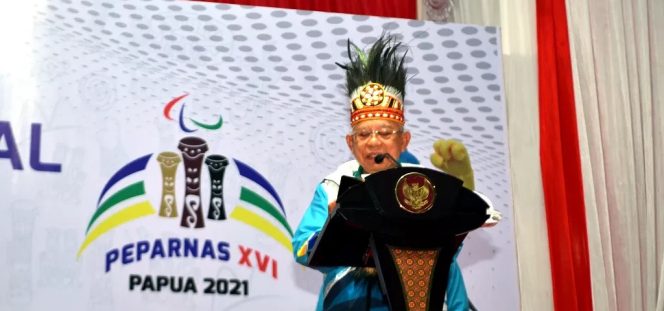 
					Wapres saat membuka Peparnas XVI Papua, Jumat (05/11/2021). (Foto: BPMI Setwapres)