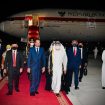 Presiden Jokowi tiba di Terminal Kepresidenan Bandara Internasional Abu Dhabi, Persatuan Emirat Arab (PEA), Selasa (02/111/2021). (Foto: BPMI Setpres/Laily Rachev)