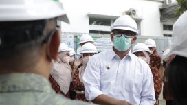 Wakil Bupati Bogor, Iwan Setiawan memantau langsung jalannya sejumlah proyek pembangunan, diantaranya di RSUD Cibinong  dan alun-alun Cirimekar, Kecamatan Cibinong, pada Kamis (25/11/2021).