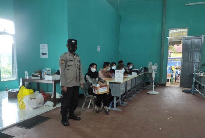 
					Polsek Danau Sembuluh Kunjungi Pelaksanaan Vaksinasi Lansia