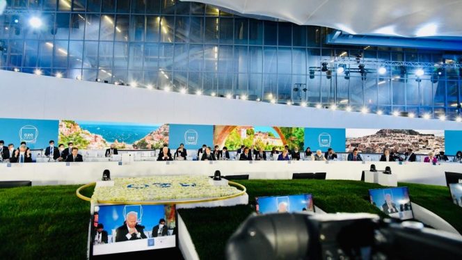 
					Presiden Joko Widodo menghadiri KTT G20 di La Nuvola, Roma, Italia, pada Minggu, 31 Oktober 2021. (Foto: BPMI Setpres/Laily Rachev)