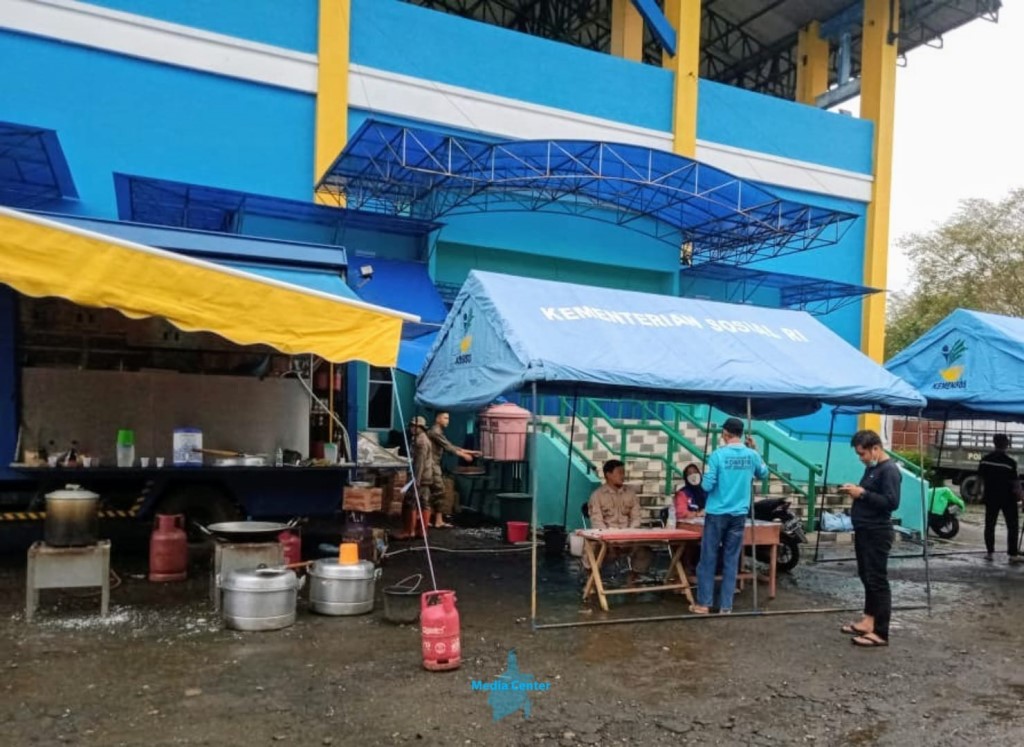 Banjir di Delapan Kabupaten, Dinsos Kalsel Sediakan Logistik dan Dapur Umum