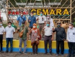 Kementerian Kelautan dan Perikanan (KKP) melalui Direktorat Jenderal Pengelolaan Ruang Laut (Ditjen PRL) menyerahkan bantuan kepada Kelompok Masyarakat Penggerak Konservasi (KOMPAK) Penyu dan Kelompok Pelestari Mangrove Banyuwangi.