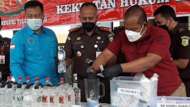 
					Ribuan Barang Bukti ‘Inkracht’ Dimusnahkan Kejaksaan Negeri Tulungagung