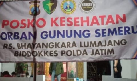 Polres Lumajang Bersama RS Bhayangkara Kerahkan personel Dokkes Bantu Korban Erupsi Semeru