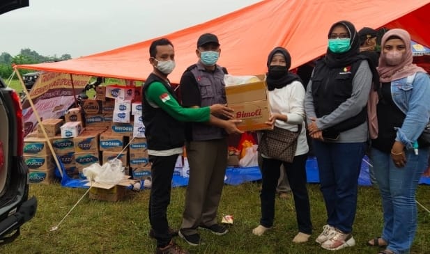Bawaslu Jatim Kirim Bantuan Ke Korban Bencana Erupsi Gunung Semeru di Lumajang