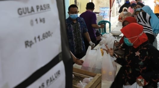 Jelang Nataru, Pemkot Surabaya Gelar Operasi Pasar Bapok