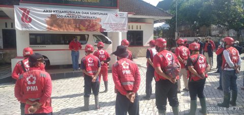 Belasan Relawan PMI Jember di Terjunkan Lagi untuk Membantu Korban Erupsi Semeru