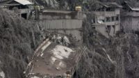 Jembatan Gladak Perak yang ambruk akibat erupsi gunung Semeru segera di bangun kembali dengan struktur yg berdeda