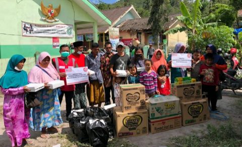 Alfamart Kembali Salurkan Bantuan untuk Korban Erupsi Gunung Semeru