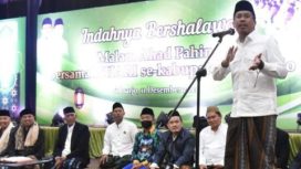 Bupati Sidoarjo Gus Mudhlor saat memberikan sambutan di hadapan para anggotab Ikatan Seni Hadrah Republik Indonesia (ISHARI) di Pendopo Delta Wibawa Sidoarjo, Minggu (12/12/21)
