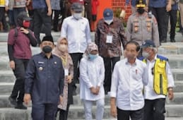 Forkopimda Jatim Dampingi Presiden RI Resmikan Pasar Besar Ngawi