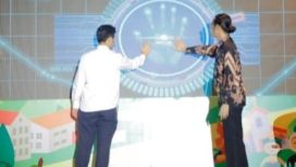 Wakil Gubernur Jawa Timur Emil Elestianto Dardak saat hadir di Forum Nusantara III Wahid Foundation Pembukaan dan Peluncuran Panduan Rencana Aksi Desa/Kelurahan Damai di Hotel Grand Mercure, Jalan Ahmad Yani no. 71, Surabaya, Selasa (21/12/2021).