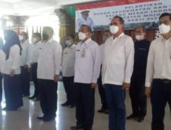 Ketua PMI Jawa Timur, H. Imam Utomo S, melantik Kepengurusan PMI Kabupaten Mojokerto periode tahun 2021-2026, Jumat (24/12/2021).