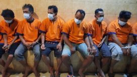 Para tersangka dugaan pemerasan, modus operandi mengaku sebagai anggota Resmob Satnarkoba Polda Jatim.