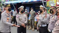 Tim Pengawas Daerah Korlantas Mabes Polri yang dipimpin KBP Indra Ja'far melakukan pemeriksaan di Pos Pelayanan Alun-Alun Kota Batu Wisata terkait penerapan Protokol Kesehatan (27/12/ 2021).