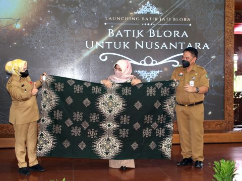 Pemkab Blora Luncurkan Batik Jati Blora untuk Nusantara