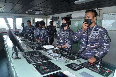 Misi Berhasil, Dua Kapal Perang TNI AL Koarmada II Kembali ke Pangkalan