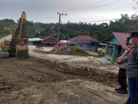 Bupati Gunung Mas: Jalan Palangka Raya – Kuala Kurun Diperbaiki