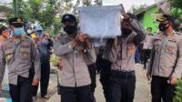 Kedatangan jenazah, mendapat pengawalan dari aparat Kepolisian dari Polda Jatim, Polresta Sidoarjo dan Polres Lumajang dengan menggunakan ambulan milik Polda Jatim.