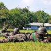 Prajurit Batalyon Infanteri 3 Marinir melaksanakan latihan menembak tempur.