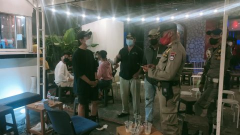 Satpol PP Padang Beri Peringatan Kafe yang Langgar Prokes