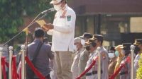 Bupati Pasuruan Irsyad Yusuf, saat memimpin apel gelar Pasukan Patroli Motor Penegakan Protokol Kesehatan (Pamor Keris), Senin (24/1/2022).