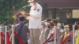 Bupati Pasuruan Irsyad Yusuf, saat memimpin apel gelar Pasukan Patroli Motor Penegakan Protokol Kesehatan (Pamor Keris), Senin (24/1/2022).