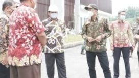 Bupati Sidoarjo Gus Muhdlor, saat Sidak lokasi proyek yang menjadi program prioritas di tahun anggaran 2022.