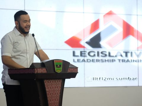 Wali Kota Padang Panjang Ajak Pemuda Terus Kembangkan Diri
