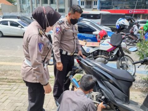 Meresahkan, Satlantas Polrestabes Semarang Intensifkan Razia Knalpot Bising