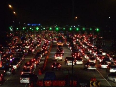 Malam Tahun Baru, Korlantas Catat Kendaraan Masuk DKI Via Tol Turun 23,8 Persen
