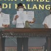 Ketua Umum PBNU, Kiai Haji Yahya Cholil Staquf, saat puncak peringatan Harlah Ke-99 NU di Kompleks Pondok Pesantren Syaichona Kholil di Bangkalan, Madura, Kamis (17/2/2022) malam.