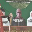 Gubernur Jawa Timur, Khofifah Indar Parawansa, saat melaunching progresif TV, di pondok pesantren Progresif Bumi Sholawat Kabupaten Sidoarjo, Minggu (20/2/2022).