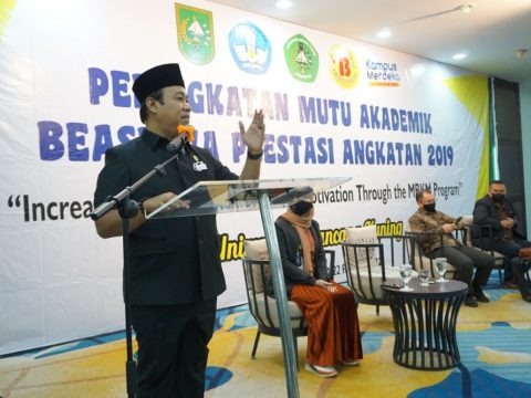 Mahasiswa Unilak Terima Beasiswa dari Pemprov Riau