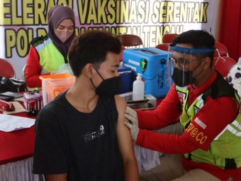 Stok Vaksin Masih 272.529 Dosis, Wagub Kalteng Minta Bupati/Wali Kota Kejar Capaian Vaksinasi
